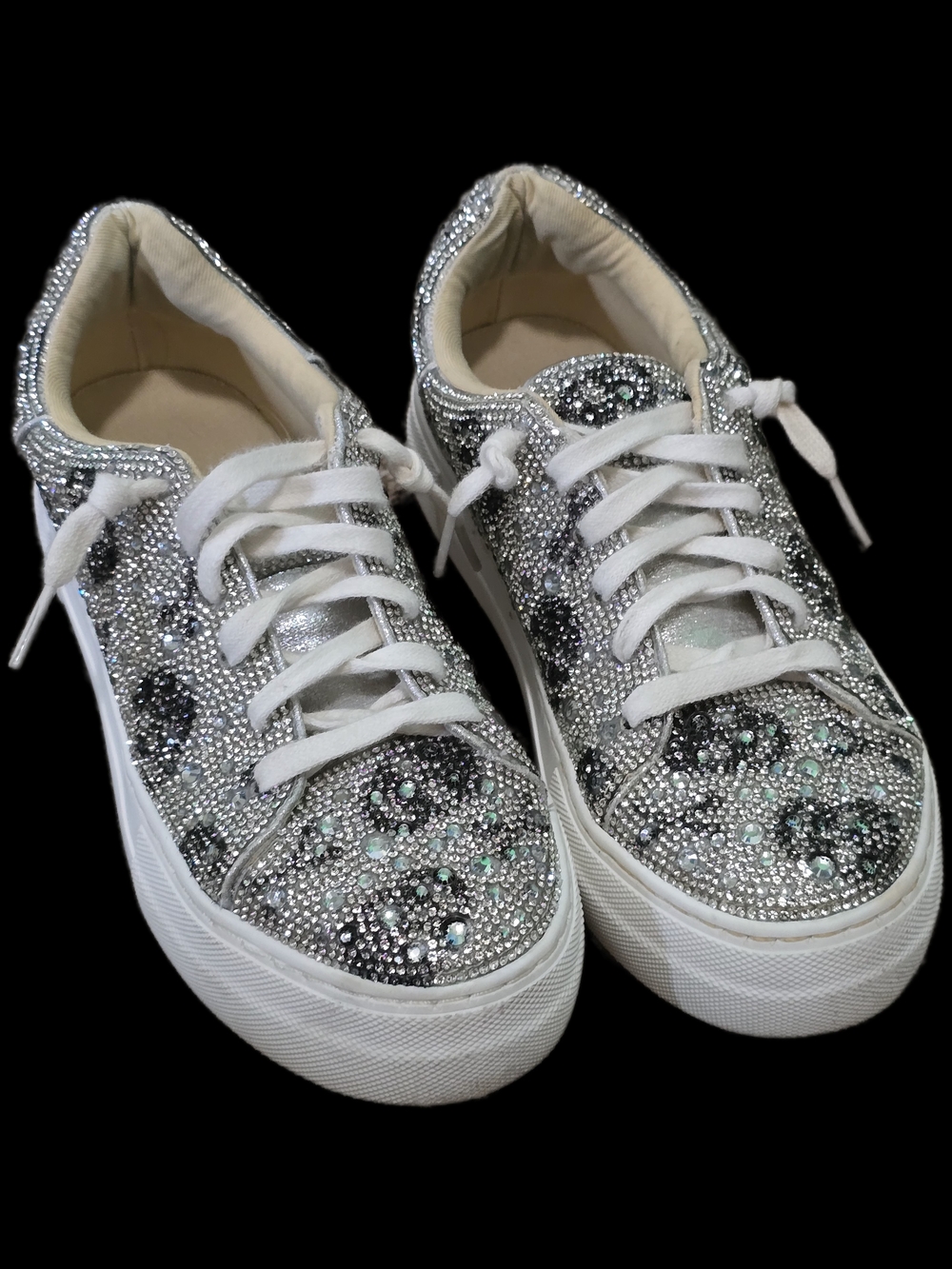 Betsey Johnson Sidney Skull